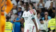 Real Madrid sigue en la pelea por LaLiga de España: venció 1-0 a Villarreal, pero sufrió la expulsión de Vinícius