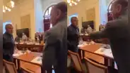 Videos muestran cómo se inició discusión en el Senado entre César Astudillo e Iber Maraví: "Cállese la boca"