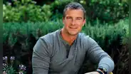 En 2001, Bear Grylls le compró a su esposa una isla en Gales y una casa flotante por menos de US$ 300.000: “Nos costó menos que un departamento”