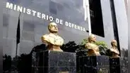 Gobierno destina S/12,4 millones a Defensa para pagar impuestos de sus contrataciones
