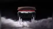 El Tesla Roadster de Elon Musk utiliza tecnología de SpaceX para elevarse en el aire: así funcionan los propulsores que generan humo blanco