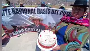 En Puno celebran el cumpleaños 57 de Pedro Castillo a orillas del Titicaca