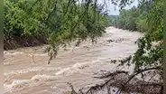 Lluvias en el norte por El Niño: tres quebradas se activan y dejan vías afectadas en Tumbes