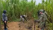 Dos cuerpos, proyectiles y trampas explosivas en La Pampa: buscan más fosas en zona minera de Madre de Dios