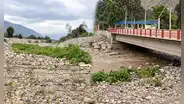 Puente Huampaní costó S/19 millones y podría colapsar por desborde del río Rímac a un año de inaugurado en Chaclacayo