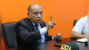 Ministro César Astudillo es denunciado por presuntas irregularidades en contrataciones y designaciones en el Mininter