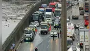 Derrame de combustible provoca gran congestión en la Vía de Evitamiento: tráfico llega hasta Habich