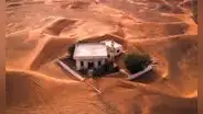 Una pareja se mudó al desierto de EE. UU. con sus 4 hijos y construye una casa de 232 m² utilizando más de 360 toneladas de tierra