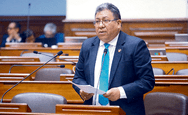 Jorge Flores Ancachi con denuncia constitucional por caso de recorte salarial