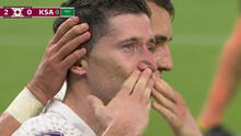 ¡Las lágrimas del goleador! Lewandowski anotó su primer gol con Polonia en los mundiales