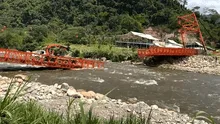 Colapsa puente en ejecución sobre río Satipo