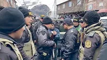 Puno: 3 delincuentes por poco son quemados vivos en La Rinconada, dónde un policía murió a manos de una turba  