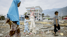 Niños viven aterrorizados por terremoto en Indonesia