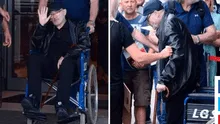 Phil Collins reaparece en silla de ruedas y con apariencia desaliñado