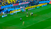 América vs Chivas: impresionante atajada de Gudiño evitó el gol de Oribe [VIDEO]
