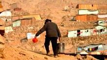 Perú mejora en desarrollo humano, pero persisten brechas 