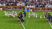 ¡Lo buscó con la mirada! Mbappé quedó paralizado ante Messi tras el gol de Montiel en los penales