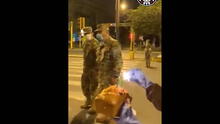 Militares le celebran cumpleaños a compañero y este grita: “¡Arriba Alianza!” [VIDEO]