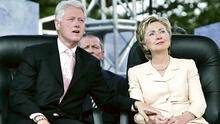 Hillary y Bill Clinton recuerdan el escándalo Lewinsky 