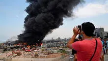 Reportan incendio en puerto de Beirut un mes después de la explosión que devastó media ciudad [VIDEO]