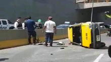 Arequipa: Chofer salva de morir tras volcadura de su tico en bypass