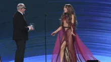 Thalía tuvo tropiezo en los Latin Grammy 2019 