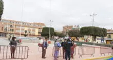 Fumigaron Plaza de Armas de Juliaca ante la amenaza de plaga de ratas [VIDEO]