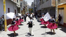 Fiesta por la  mamita Candelaria en Puno
