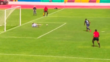 Alianza Lima vs Piratas: Felipe Rodríguez le pegó mal al balón y falló un penal [VIDEO]