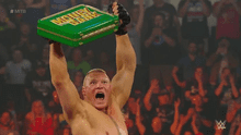 WWE: ¡Brock Lesnar gana el maletín de Money in the Bank!