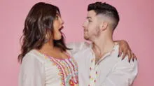 Nick Jonas se limpia las manos con el vestido de Priyanka Chopra