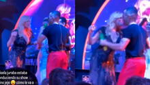 Gisela Valcárcel trepa al escenario para robarle beso a Mike Bahía en boda de Brunella