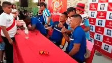 Sullana: jugadores churres firman autógrafos a hinchas [VIDEO]