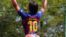 Susy Cortéz se pinta el cuerpo por Lionel Messi durante entrega del Balón de Oro