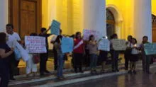 Trabajadores CAS de Lambayeque realizan vigilia ante despidos [VIDEO]