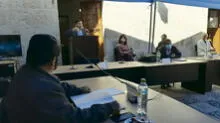 Promotores de dióxido de cloro dieron exposición a consejeros de Arequipa 
