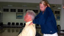 Salen a la luz imágenes de Bill Clinton junto a joven que denunció a Jeffrey Epstein [FOTOS] 