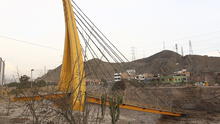 S.J.L: Colapso del Puente Solidaridad por fuerte caudal del río Huaycoloro | FOTOS