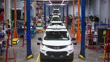 General Motors invertirá 1.000 millones de dólares en revisiones de autos eléctricos Bolt