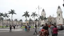 Centro de Lima: retiran las rejas que rodeaban la plaza de Armas