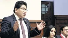 Espinoza señala que funcionario del gobierno de Vizcarra le ofreció vacuna