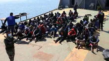 Mueren 15 migrantes al naufragar un bote que lanzó alerta frente a Libia