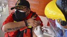Tacna: bomberos y miembros de Cruz Roja reciben segunda dosis de vacuna  