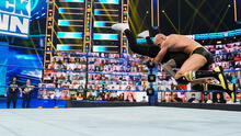 WWE SmackDown: Cesaro destroza a Los Usos y hace huir a Roman Reigns