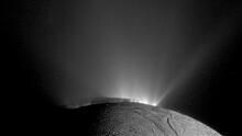 Identifican posible signo de vida extraterrestre en Encélado, la luna de Saturno