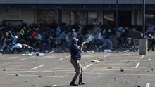 ¿Por qué se están dando violentas protestas en Sudáfrica?