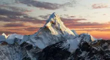 ¿Cuáles son y dónde se ubican las montañas más altas del mundo?