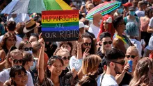 “Confía en ti mismo”: 20.000 personas marchan a favor del matrimonio igualitario en Suiza