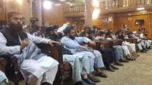 Talibanes nombran gabinete provisional compuesto exclusivamente por hombres