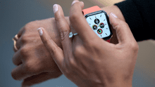 Singapur: sobrevive a accidente de moto gracias a la llamada automática de su Apple Watch